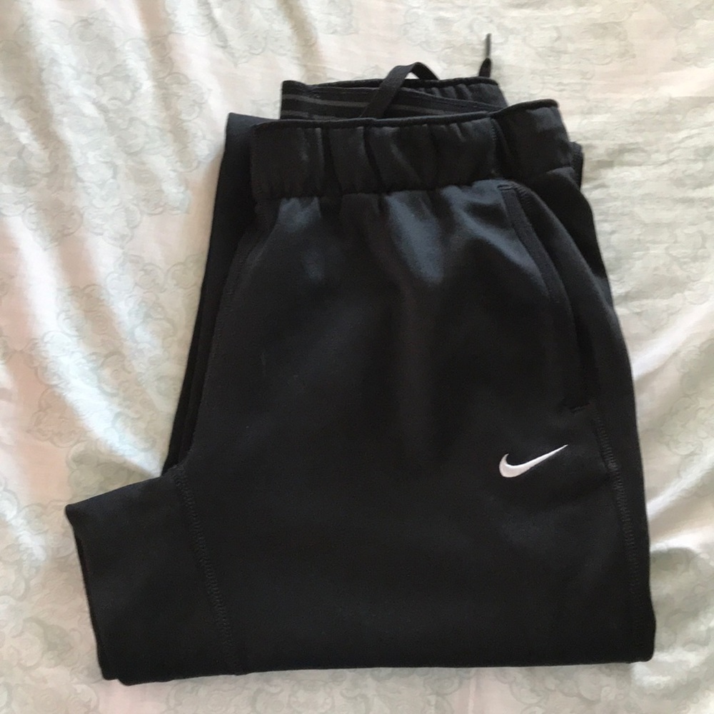 Black nike sweats